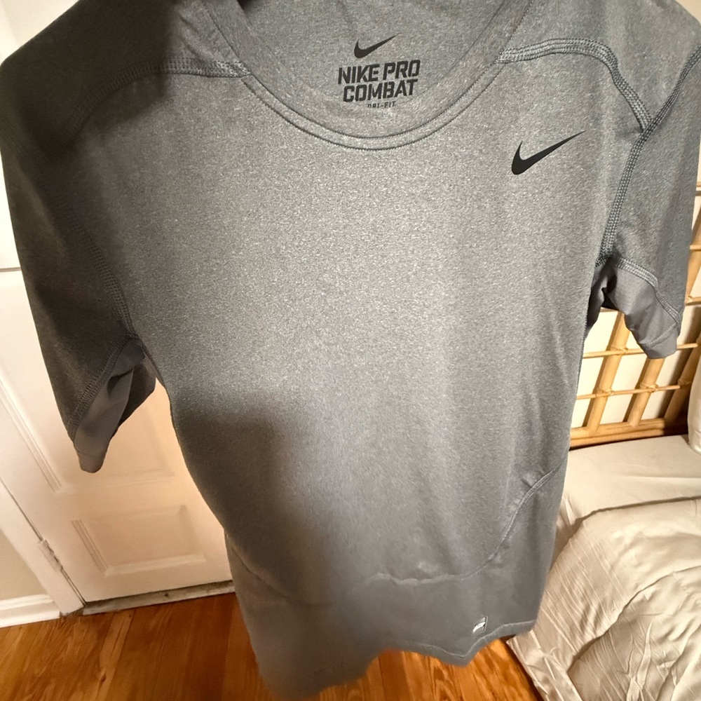 Nike Pro Combat Heather Gray Tee